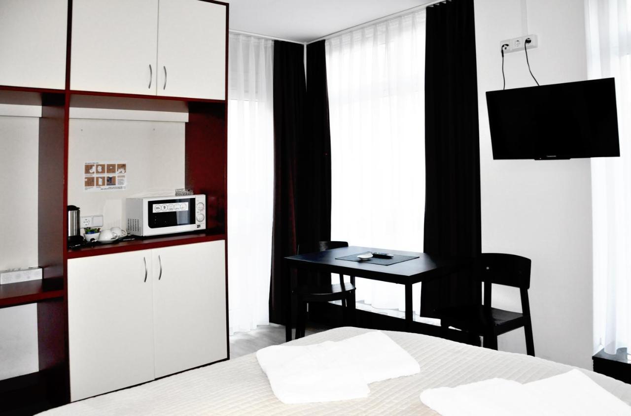 6 Rooms Apartments Берлін Екстер'єр фото
